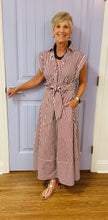 The Arabella Dress (Burgundy)