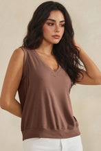 The Susannah Top (Coffee)