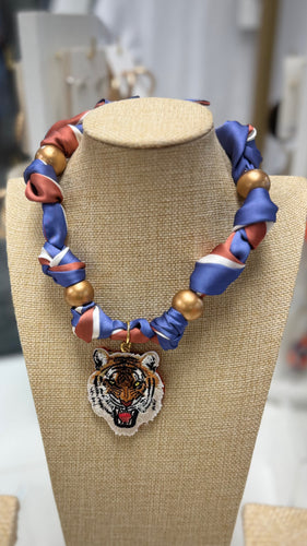 Classy Tiger Scarf Necklace