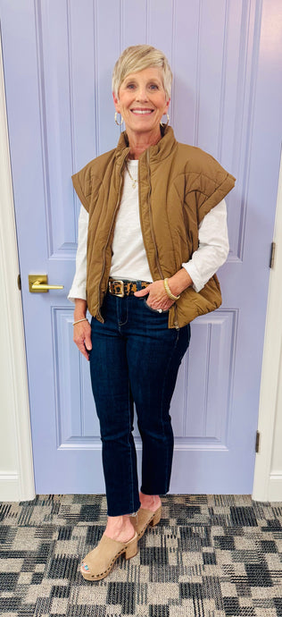 The Marilyn Vest (Mocha)