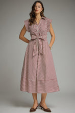 The Arabella Dress (Burgundy)