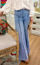 The Lindley Jean (Light Denim)