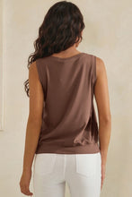 The Susannah Top (Coffee)