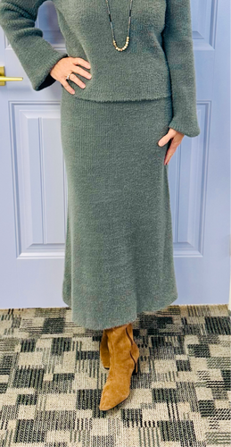 The Helen Sweater (Skirt)