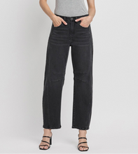 Landry Barrel Jean (Black)