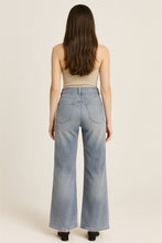 The Lindley Jean (Light Denim)