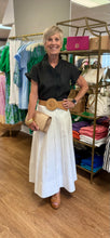 The Mindy Linen Top (Black)