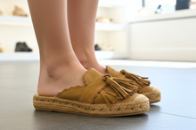 The Loafer by Kanna