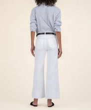 Meg Front Pin Tuck by Kut (Optic White)