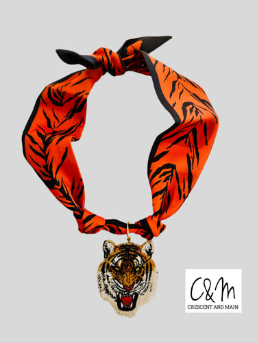 Fighting Tiger Scarf Necklace