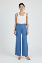 Meg Linen Pant by Kut (Cornflower)